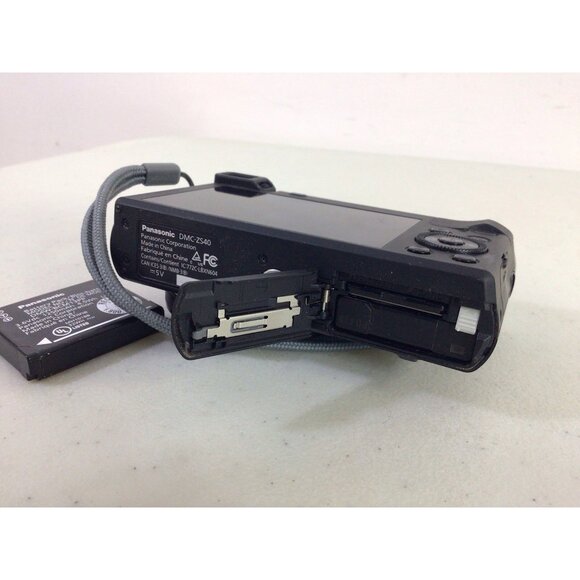 Panasonic Lumix DMC-ZS40 Digital Camera Leica Black - Picture 3 of 7